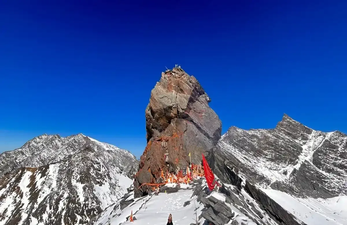 Is Kinnaur Kailash Trek Difficult? — Altitude & Safety