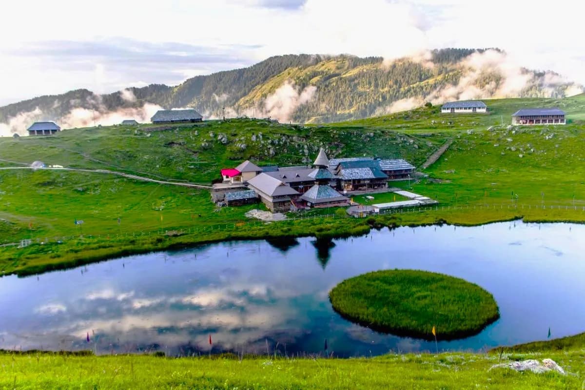 Prashar Lake Trek